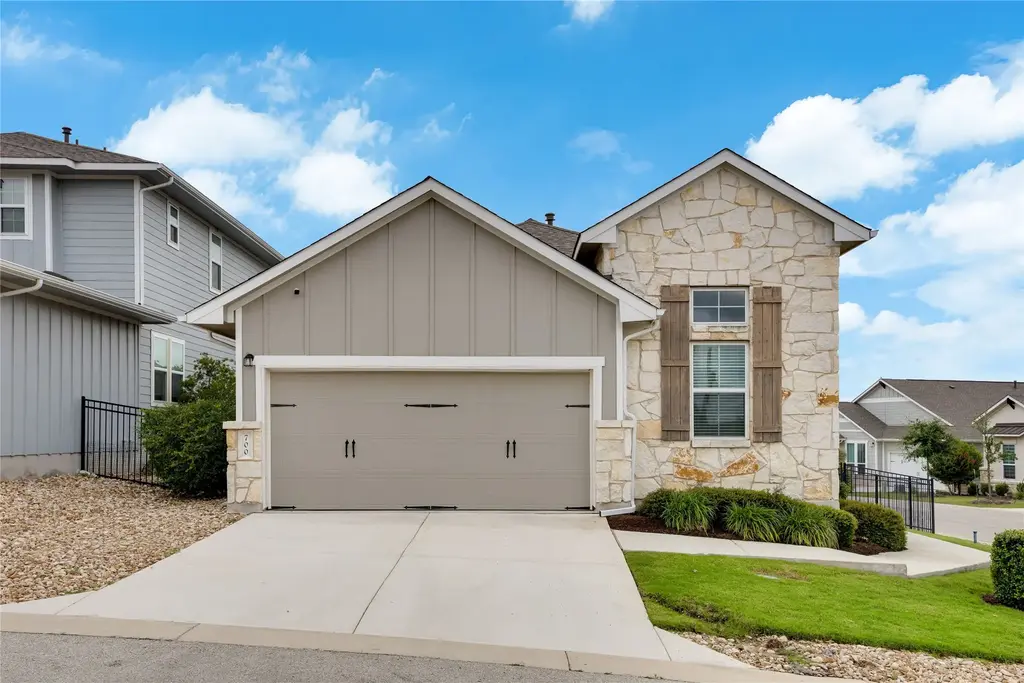 700 Affazia Lane C, Georgetown