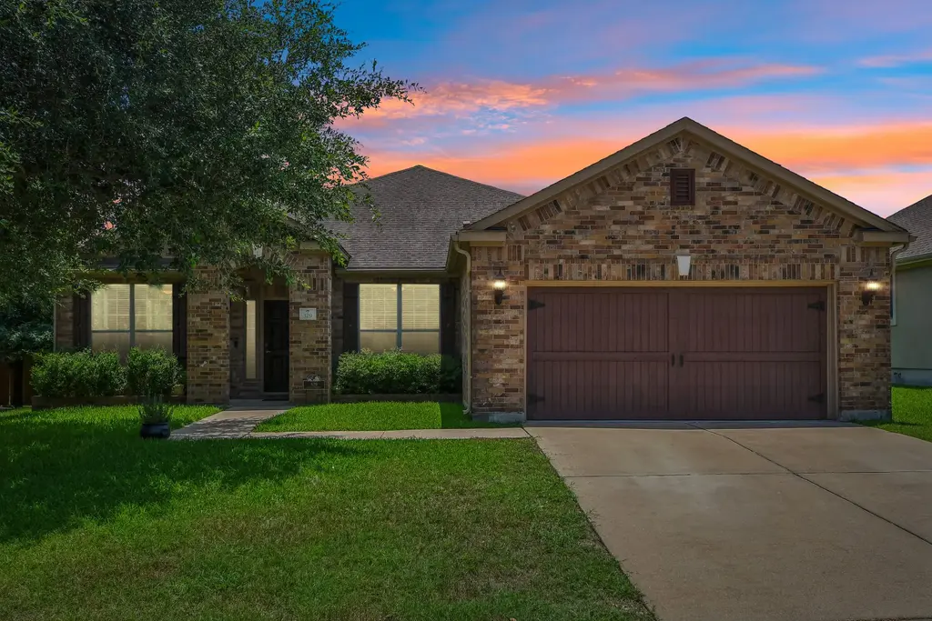 329 Island Oak Drive, Austin