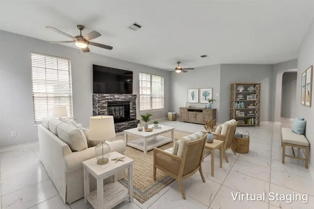 329 Island Oak Drive, Austin