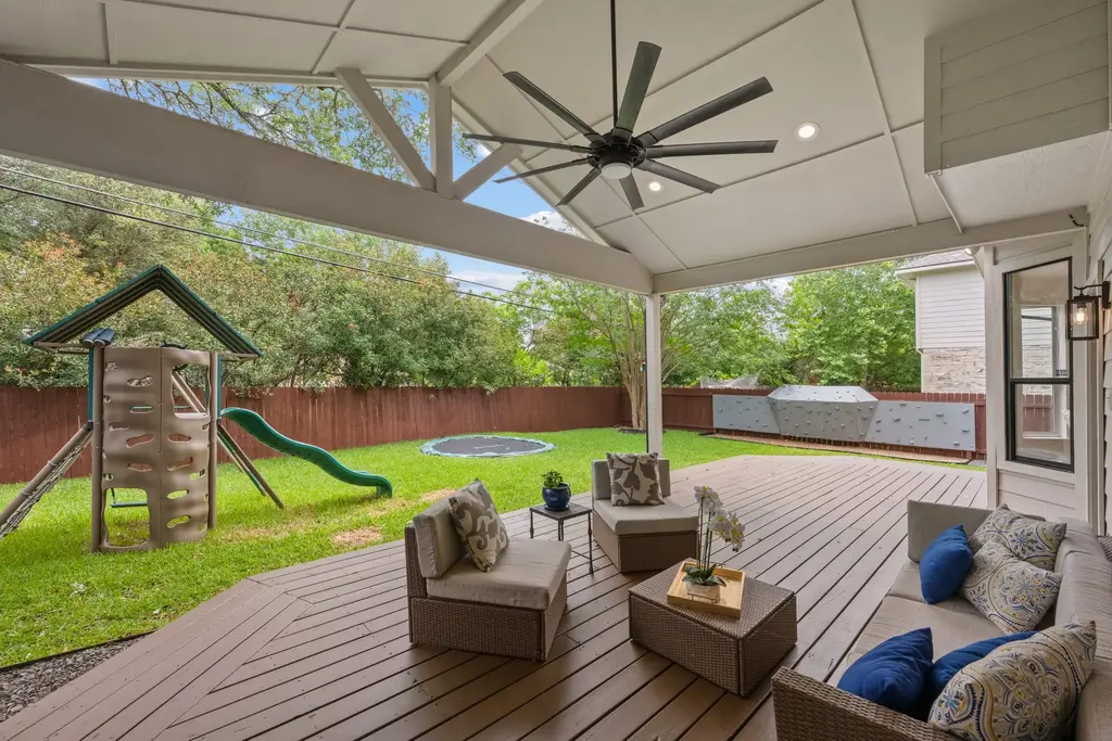 5212 Crystal Water Drive, Austin