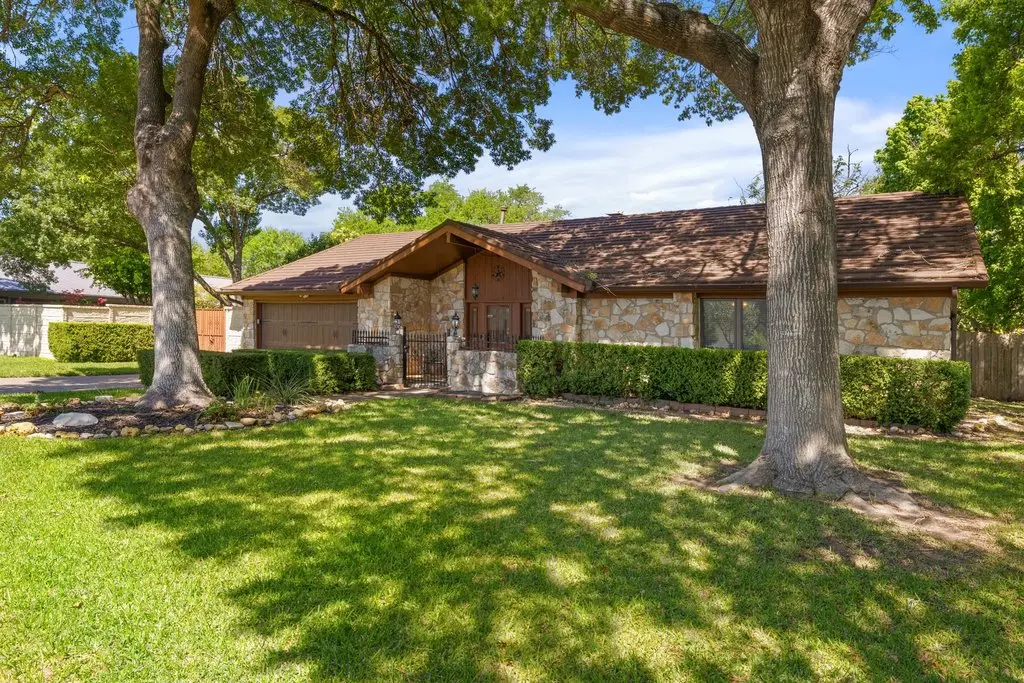 Photo of Listing #1653075