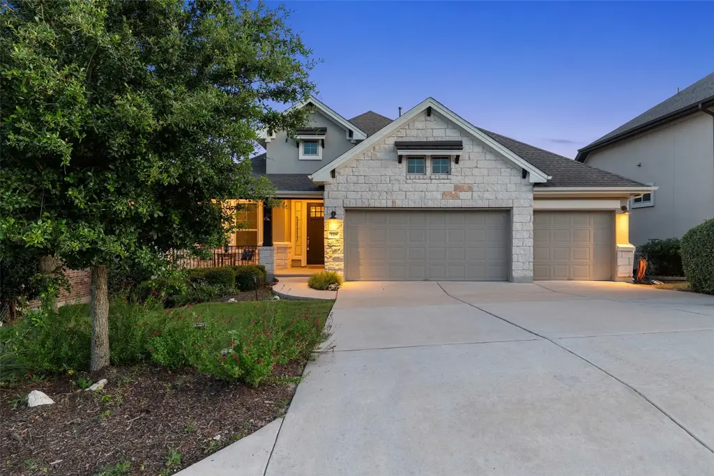 728 Jacksdaw Drive, Austin