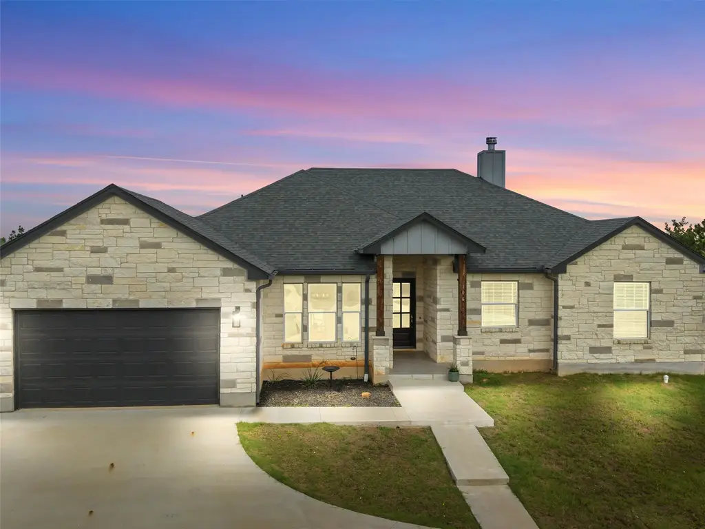 106 Pinecrest Drive, Bastrop