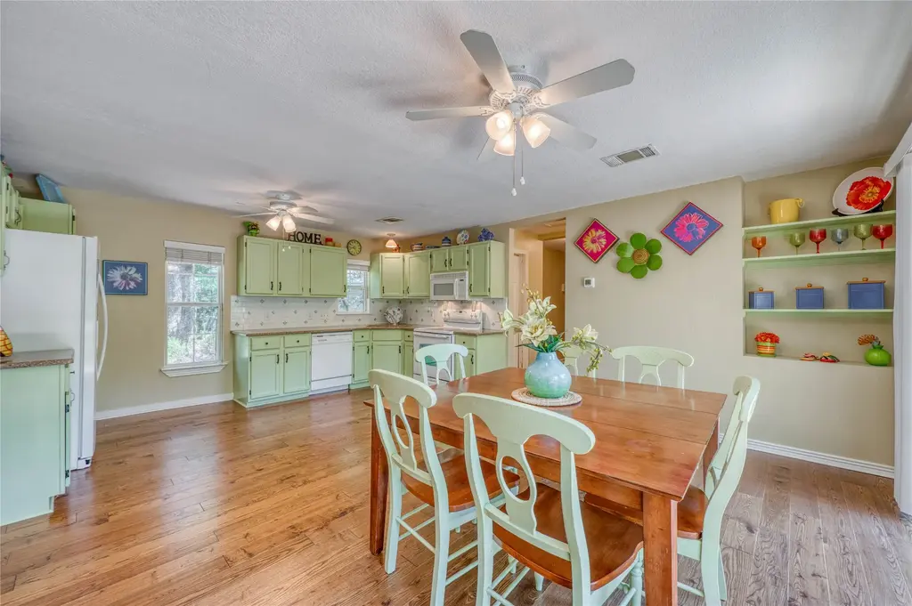 113 Red Bird Drive, Kingsland