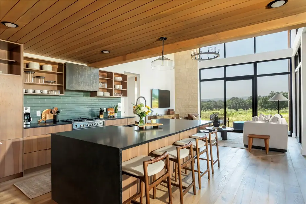 310 Hye Springs Road 107, Hye
