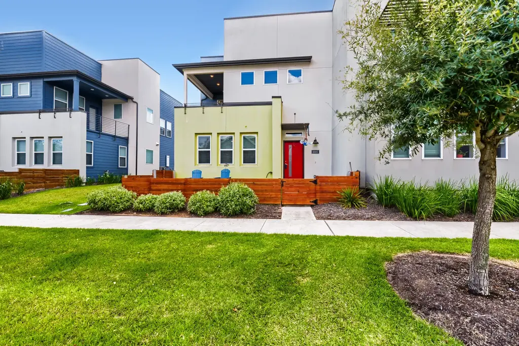 9015 Cattle Baron Path 1605, Austin