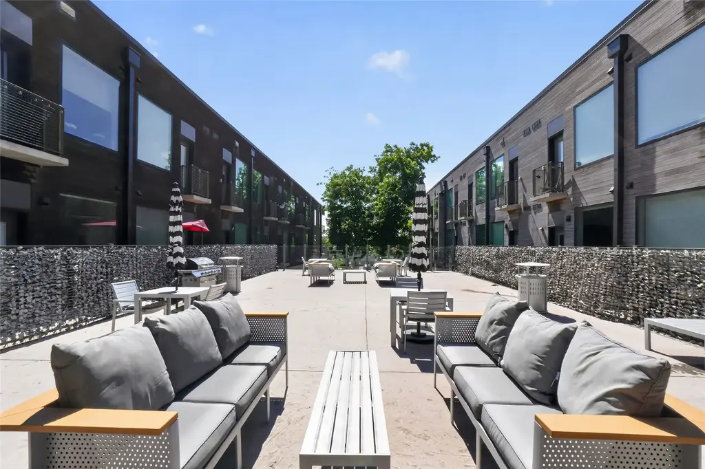 1800 E 4th Street 202, Austin