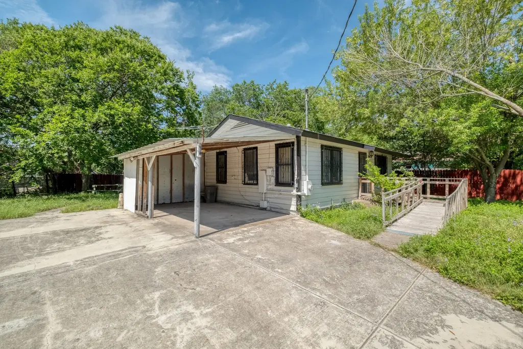 3509 Lyons Road, Austin