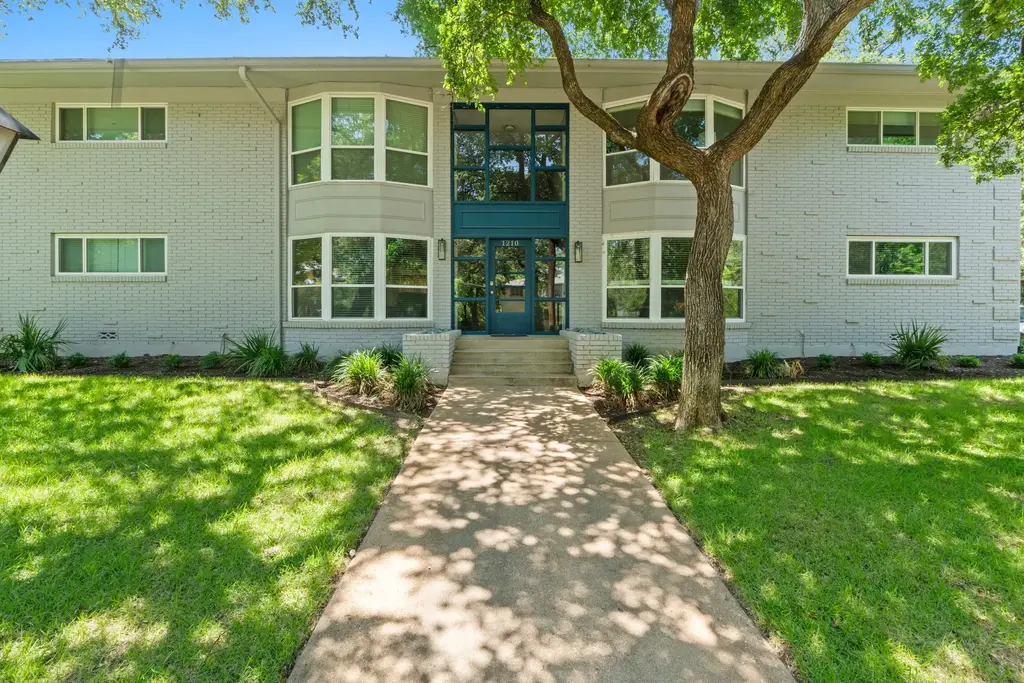1210 Windsor Road 220, Austin