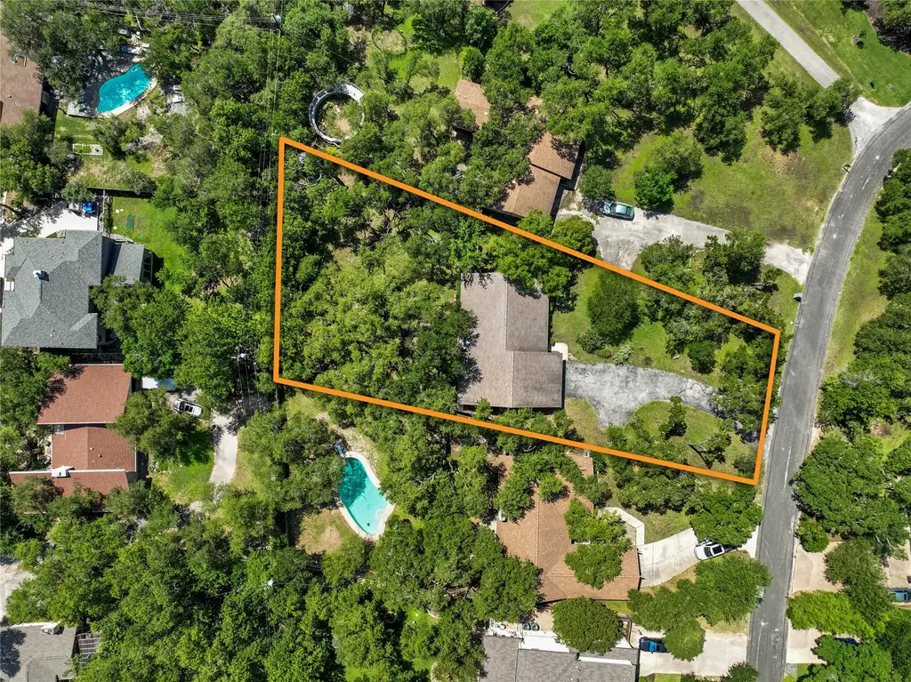 8303 Cliffview Drive, Austin