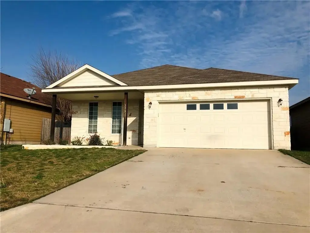 221 Geode Lane, Jarrell