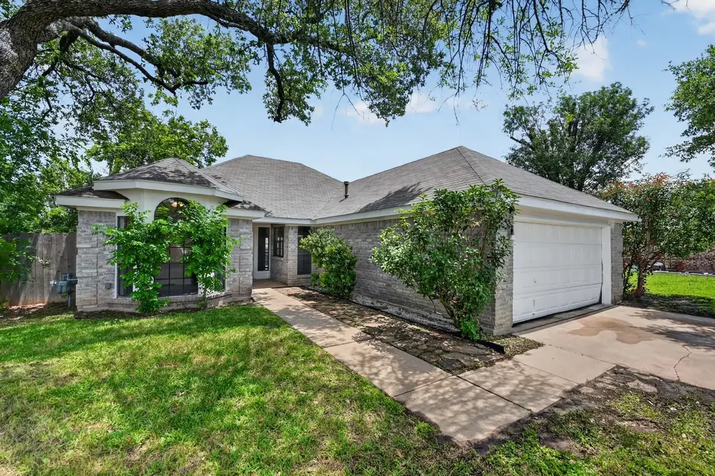 1222 Ivybridge Drive, Pflugerville