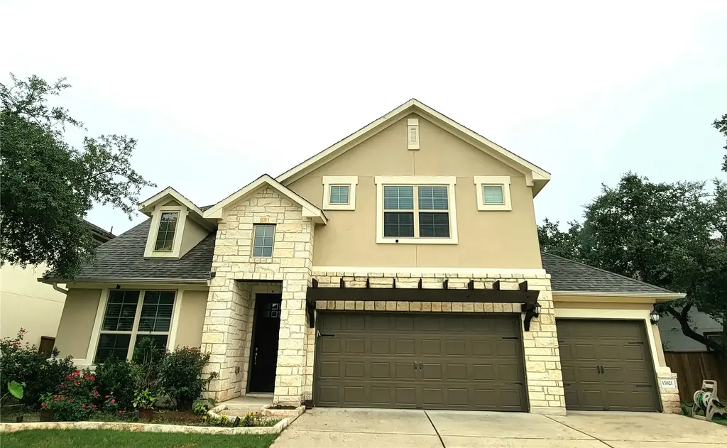 15821 Cinca Terra Drive, Bee Cave
