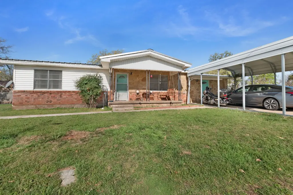 1365 Norma Lane, Tow