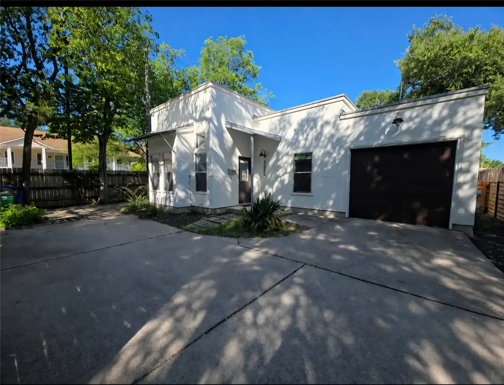 3806 Menchaca Road C, Austin