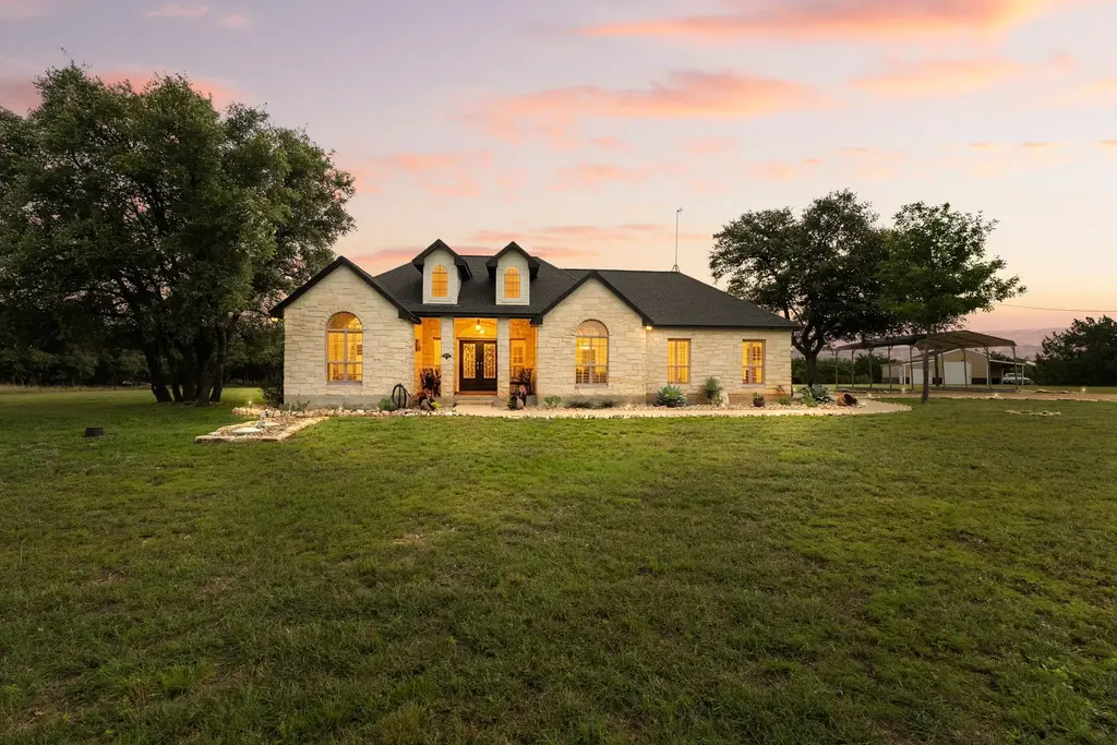 140 Shin Oak Lane, Liberty Hill