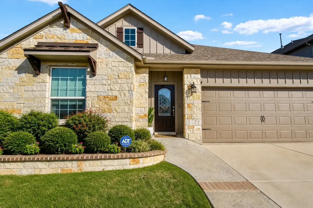 101 Double Mountain Road, Liberty Hill