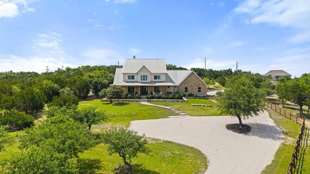 1051 Trailhead Circle, Dripping Springs