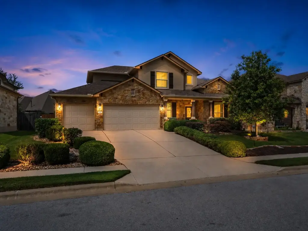 216 Arrezo Lane, Georgetown