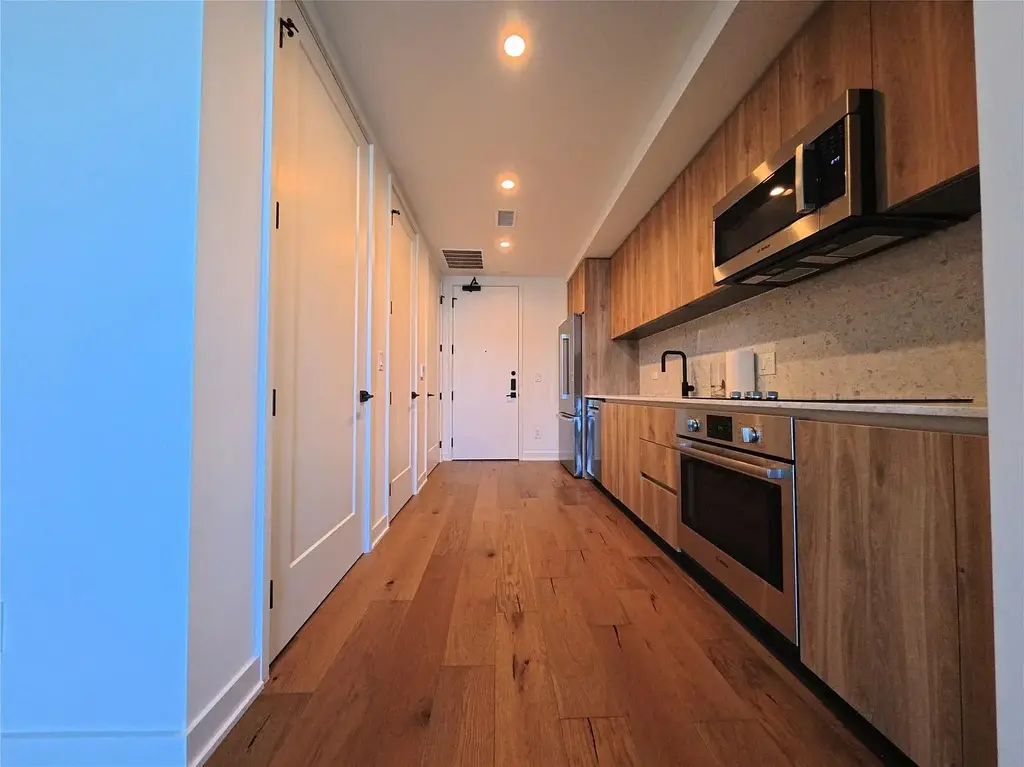 84 East Avenue 3808, Austin