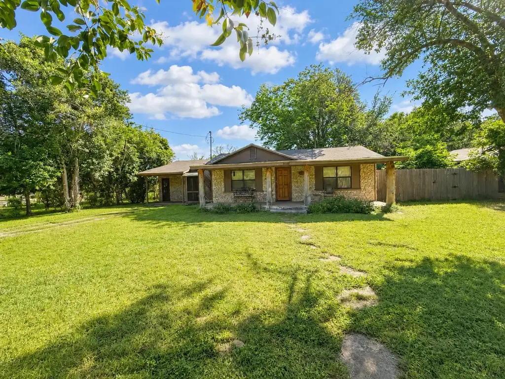 2107 Saratoga Drive, Austin