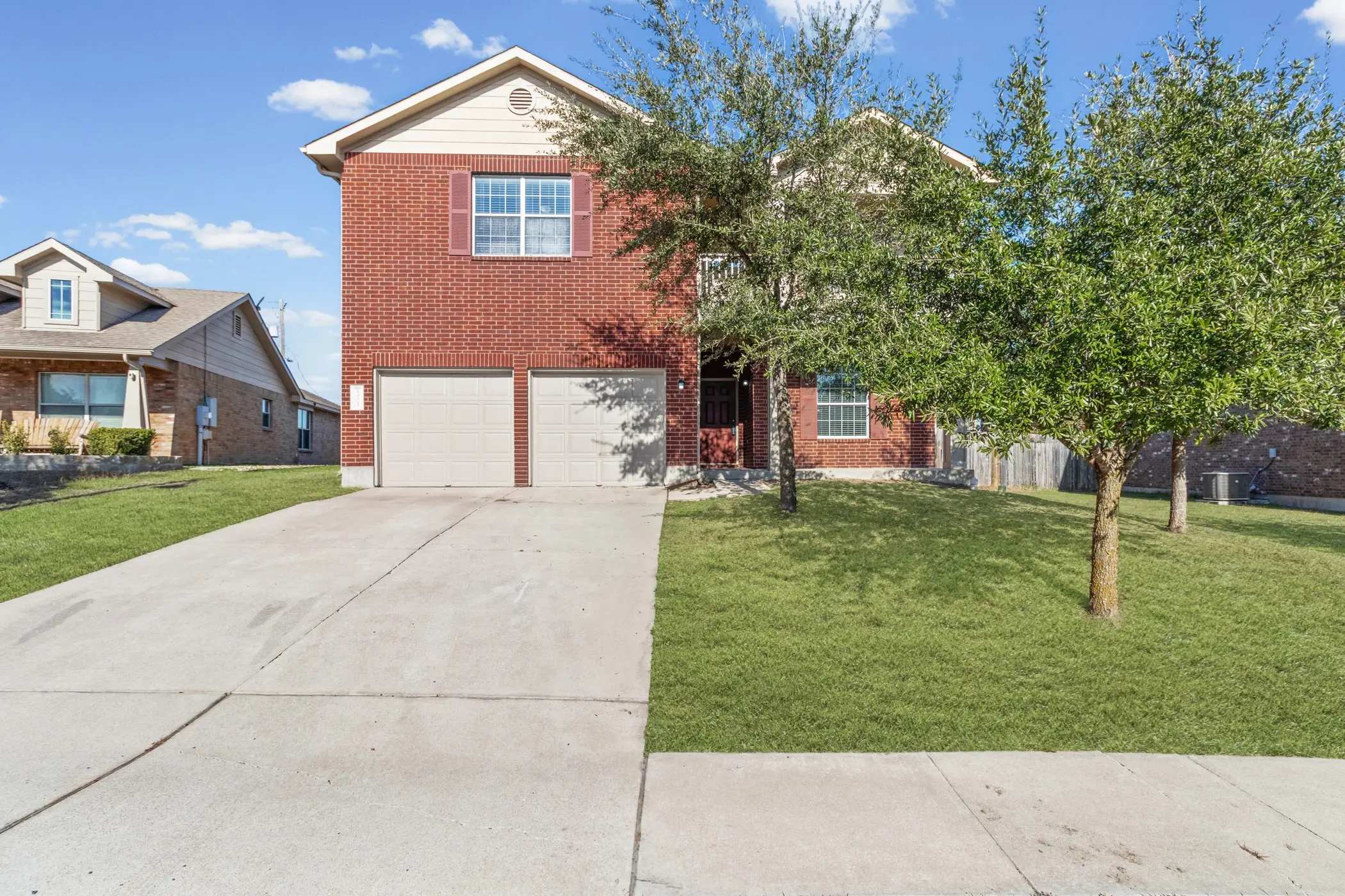 Photo of Listing #4447027