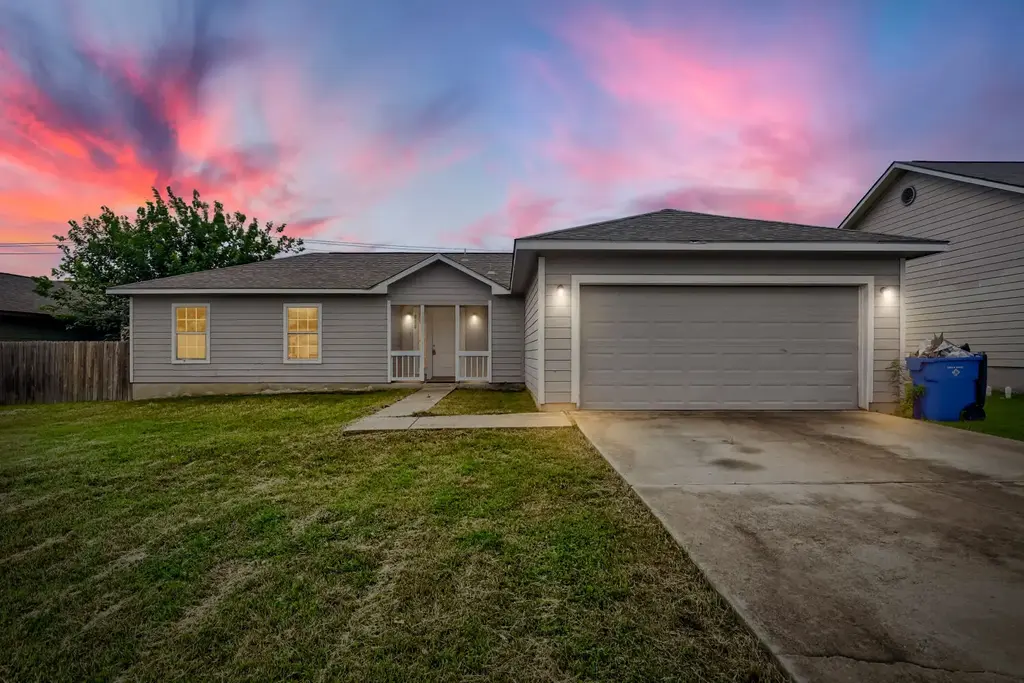 805 Debra Drive, Taylor