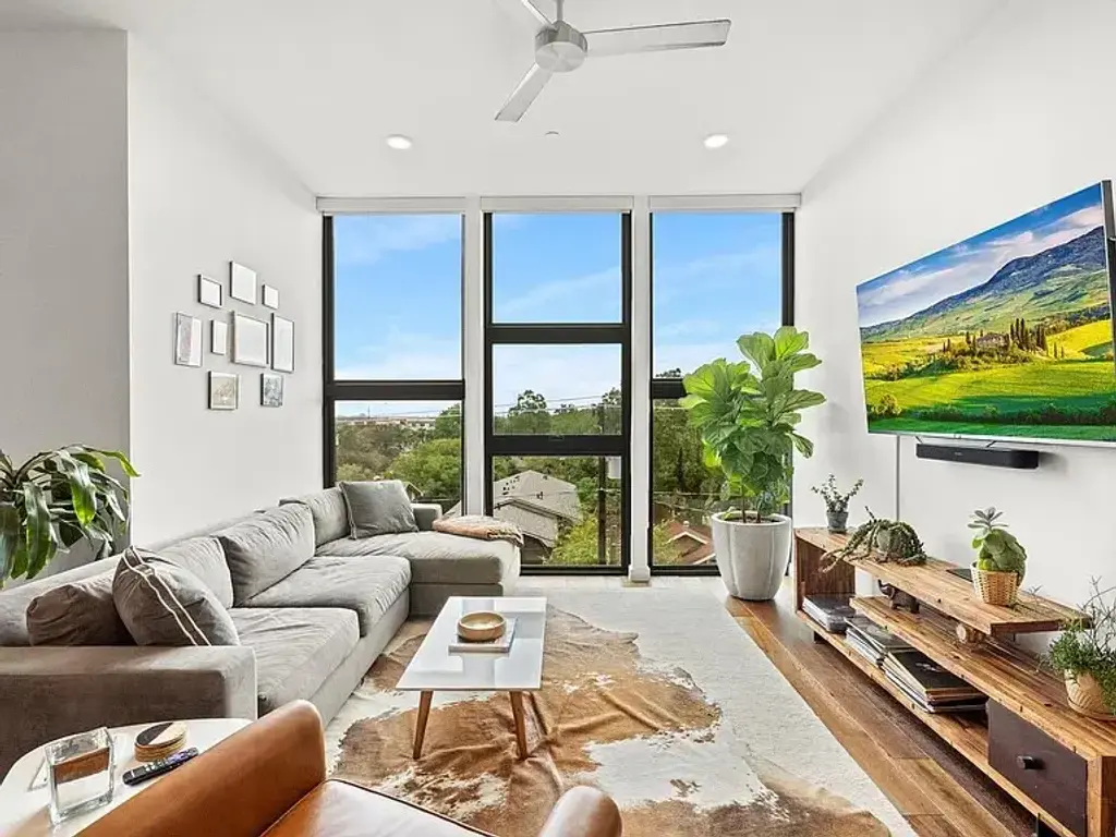 1322 E 12th Street 406, Austin
