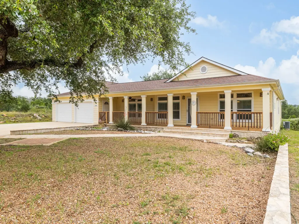 1110 Oakwood Loop, San Marcos