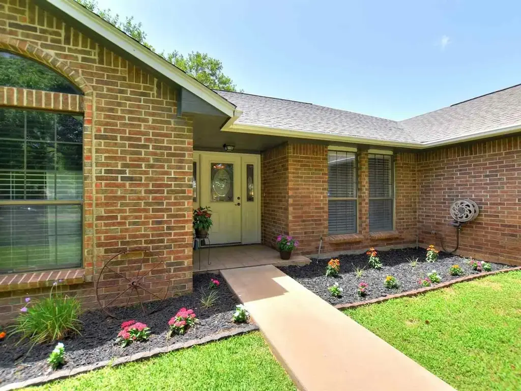 188 Turkey Run, Meadowlakes