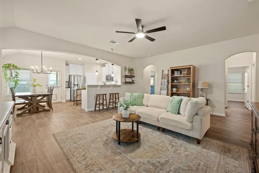 437 Rusk Bluff Avenue, Leander