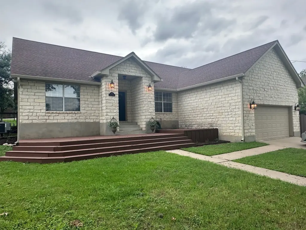 460 Tahitian Drive, Bastrop