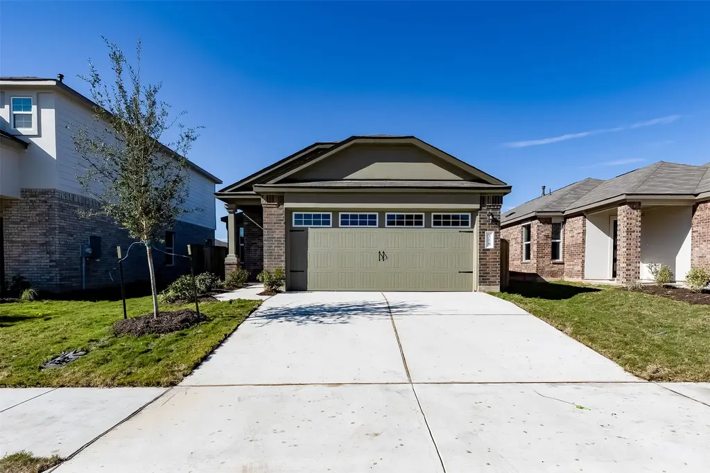 318 Canley Loop, Hutto