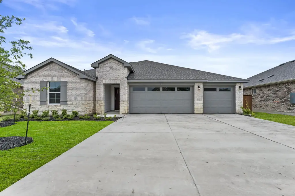 273 Rivers Edge Drive, Georgetown