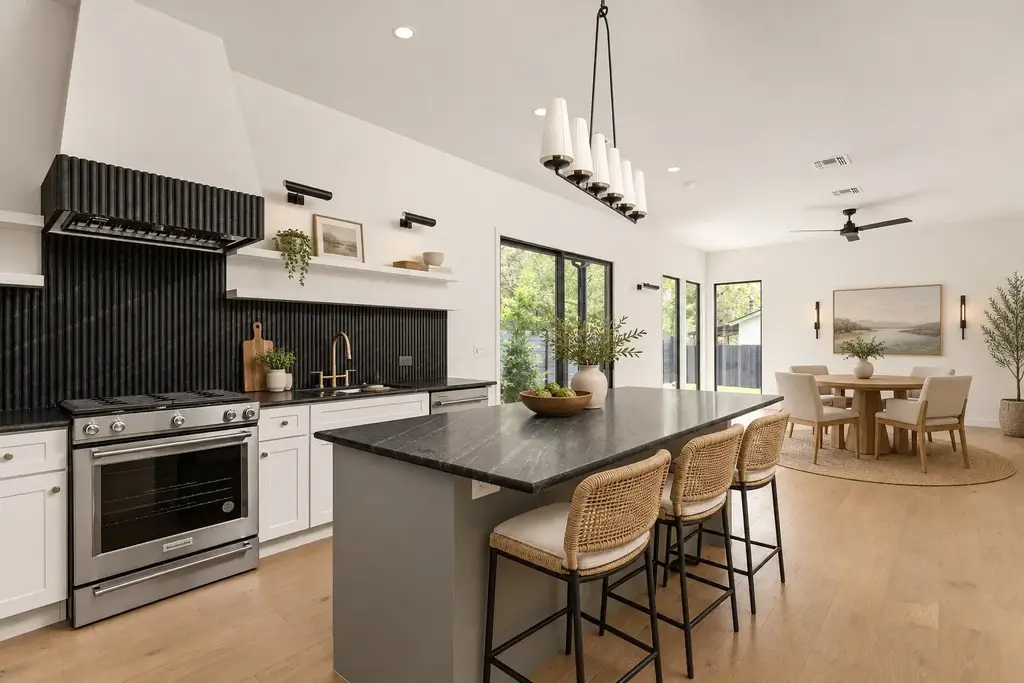 501 E 50th Street, Austin