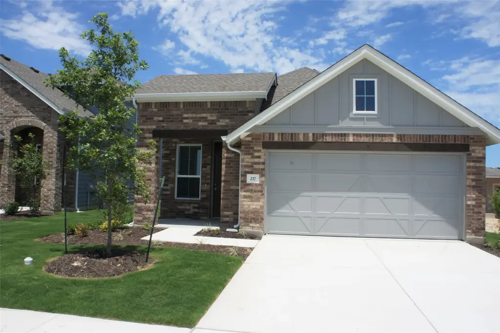 217 Gidran Trail, Georgetown