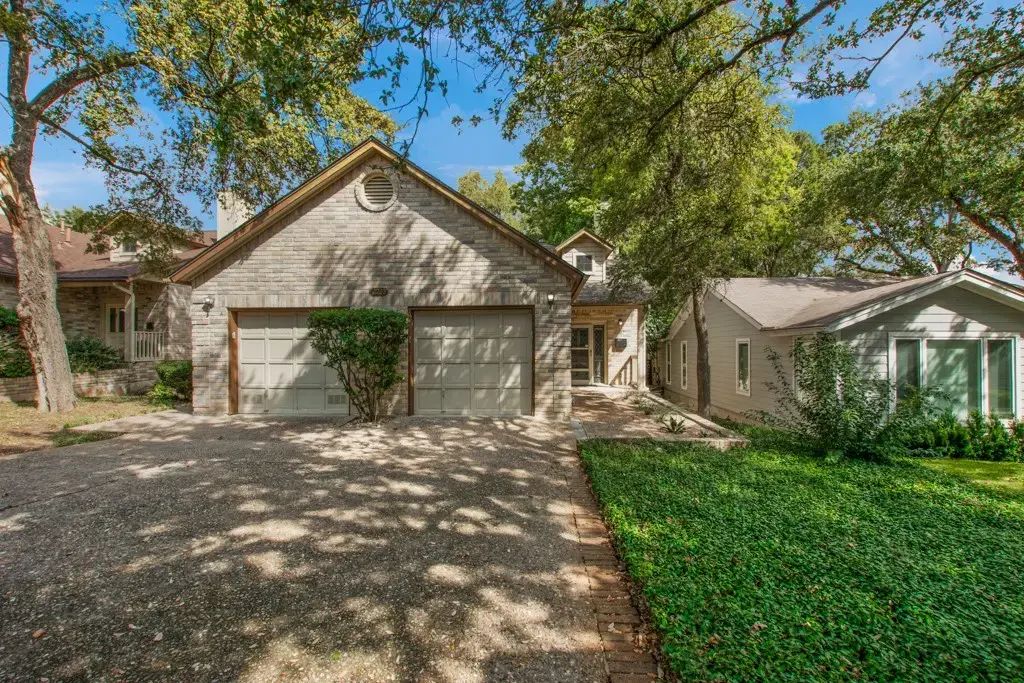 2208 Indian Trail B, Austin