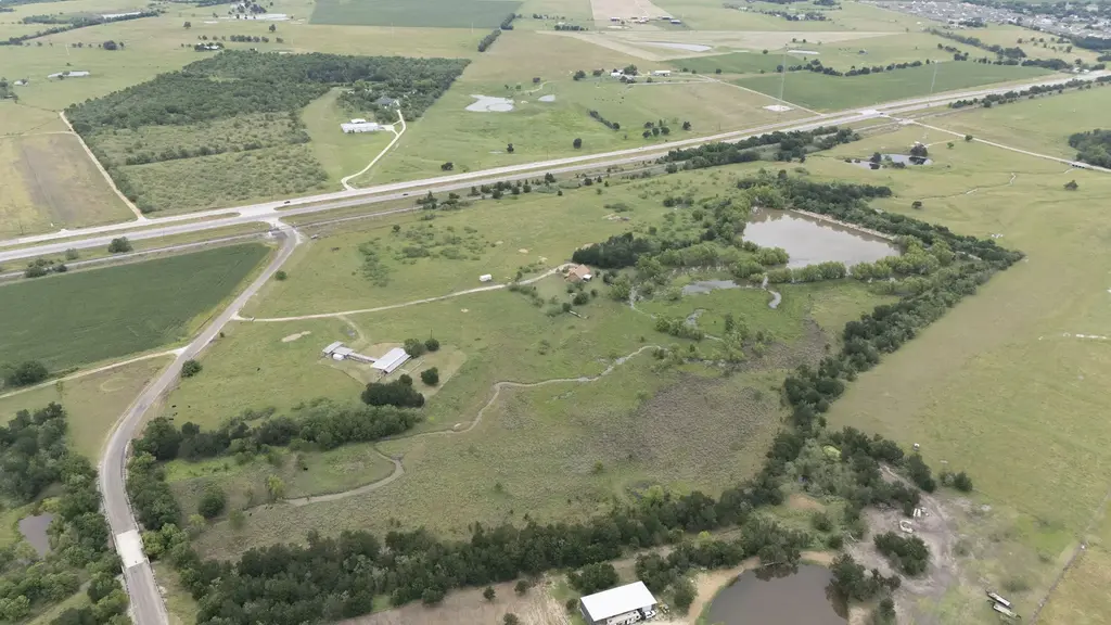 51 County Road 436, Thrall