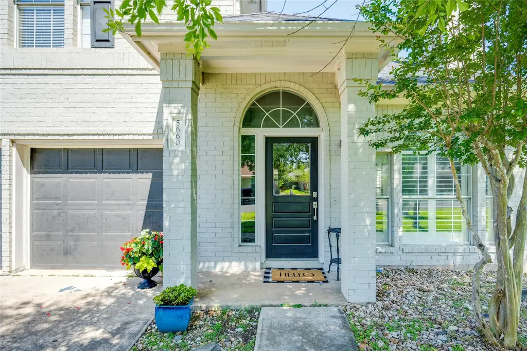 5660 Wagon Train Road, Austin