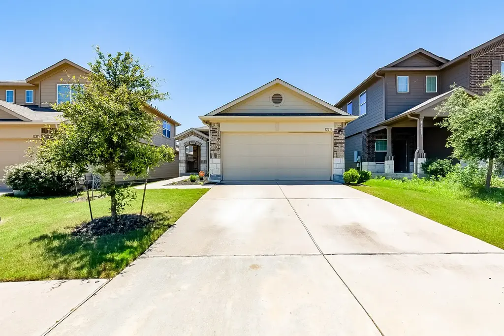 12213 Riprap Drive, Manor