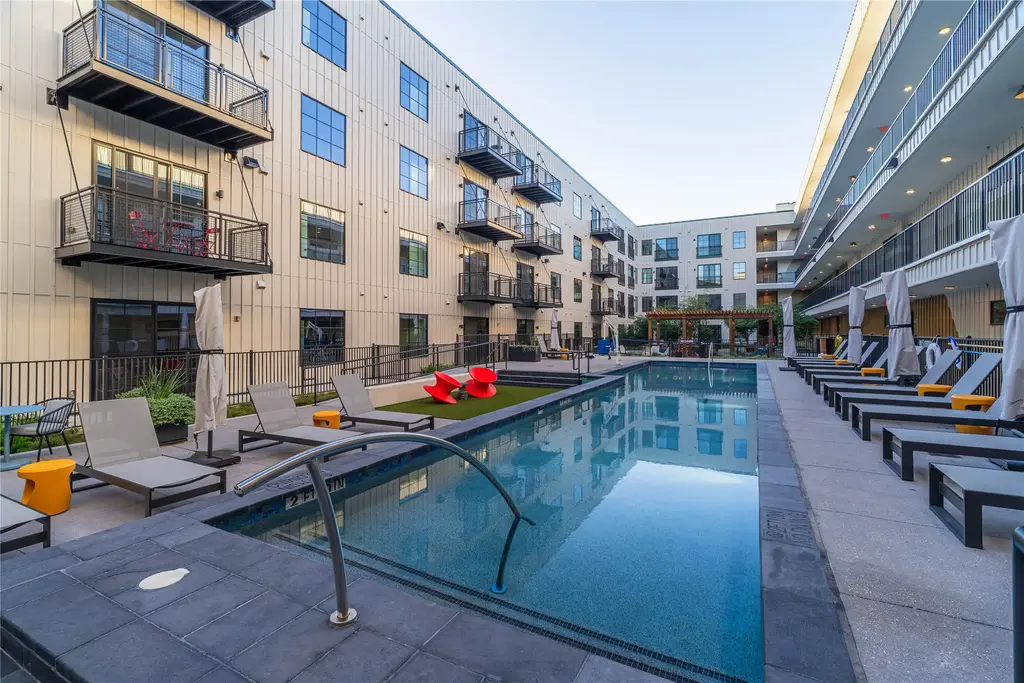 4315 S Congress Avenue 208, Austin