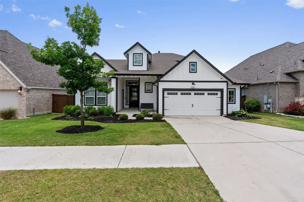 920 Hornsby Hollow, Leander
