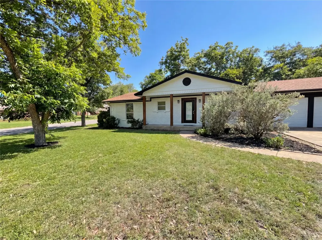 2609 Loyola Lane, Austin