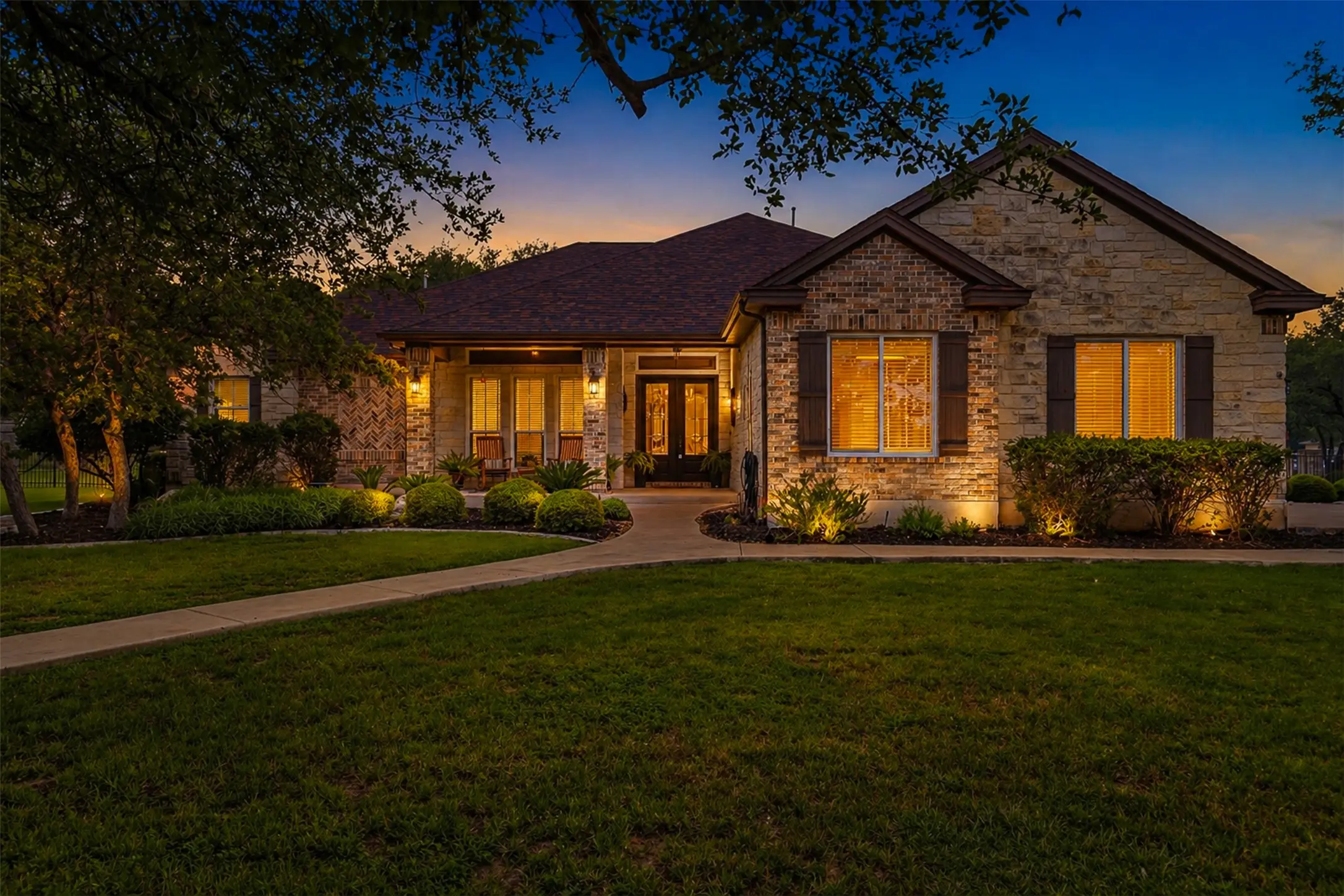 Photo of Listing #8779898