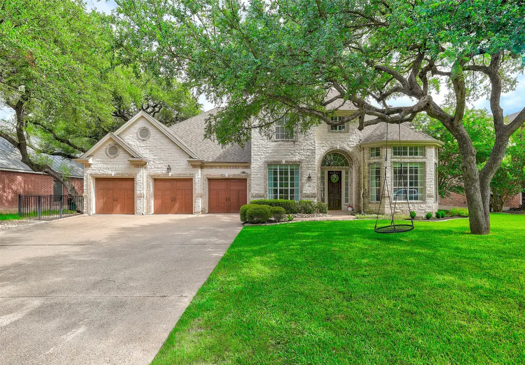 124 Hazeltine Drive, Georgetown