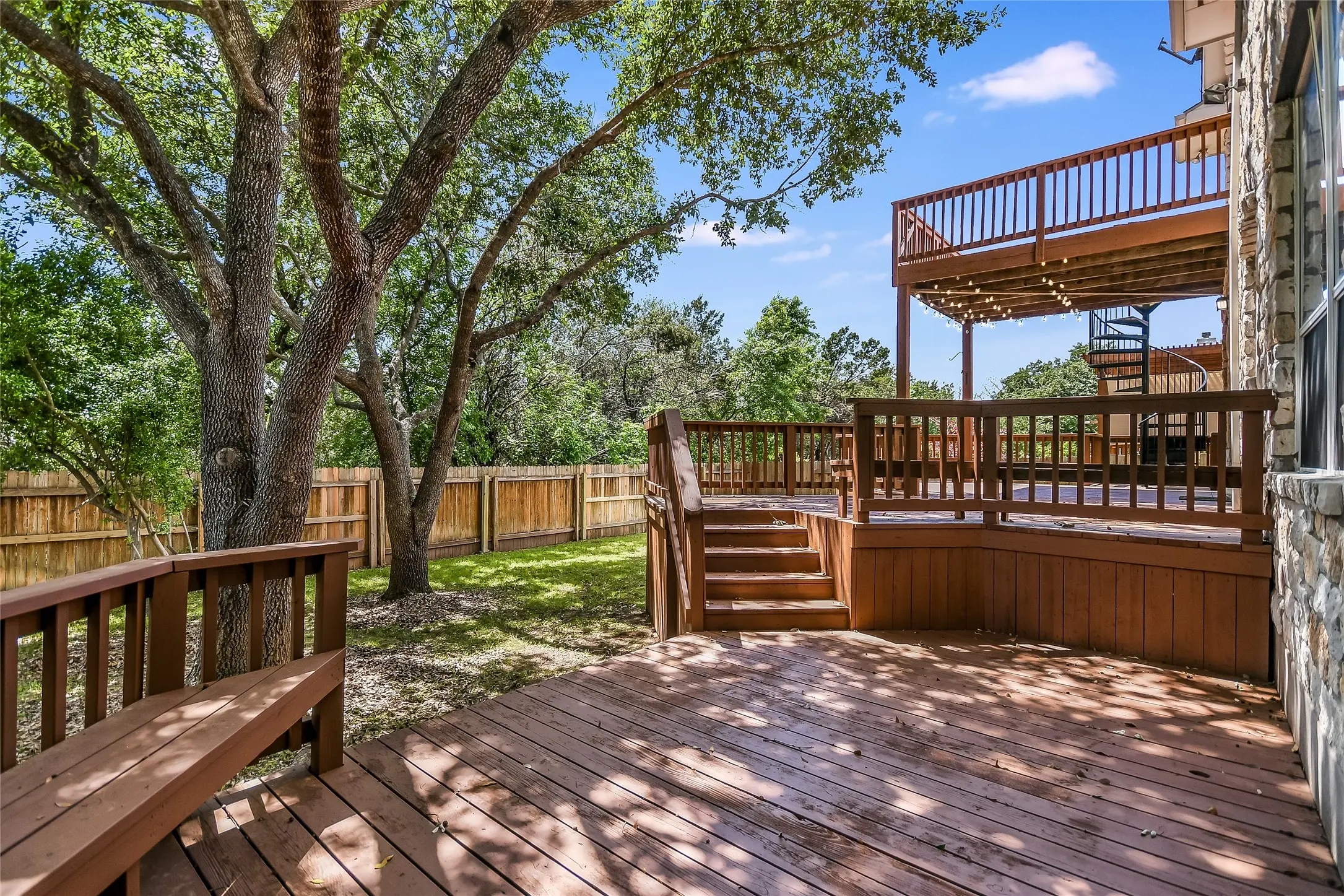 Photo of Listing #3361562