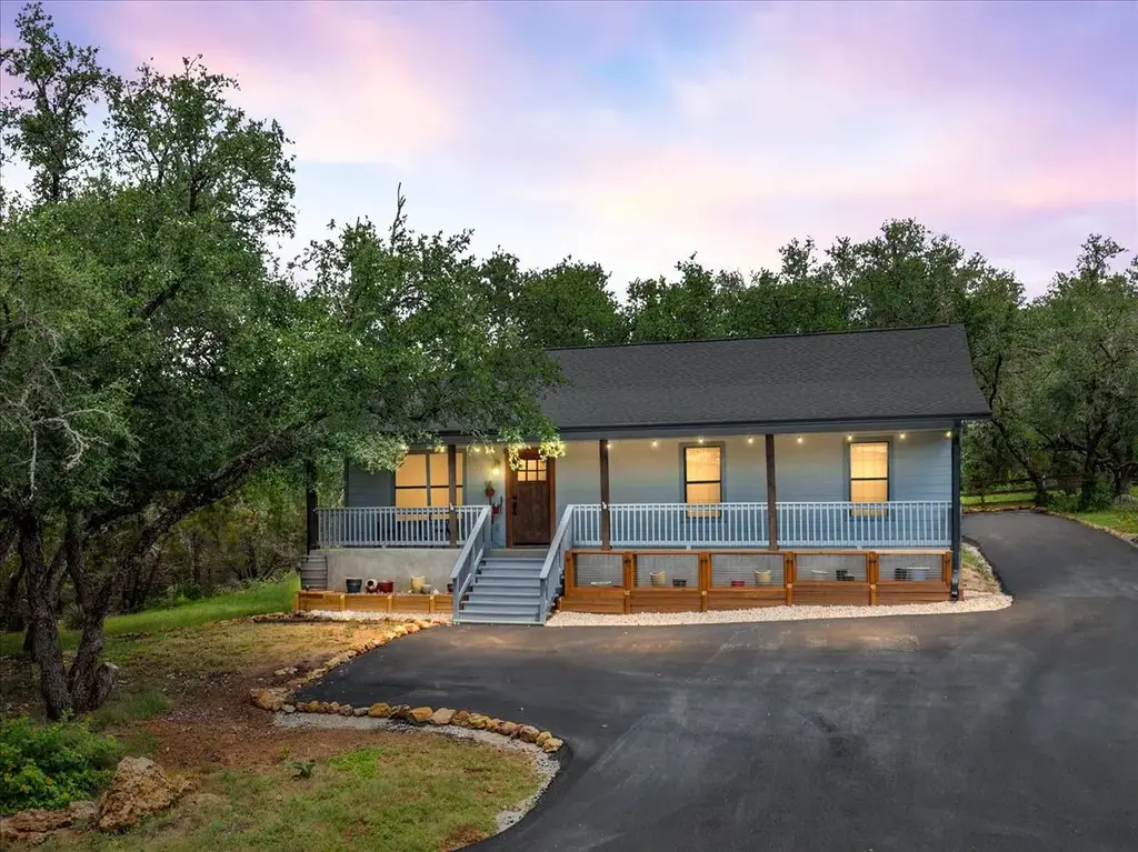 408 Breezing Lane, Spicewood