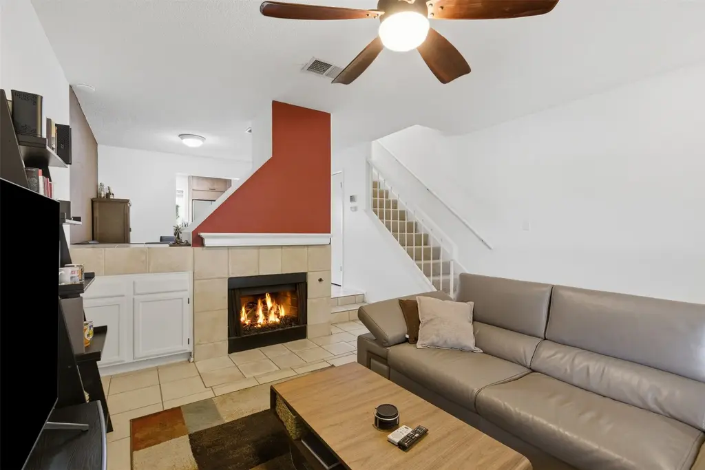 11901 Swearingen Drive 24, Austin