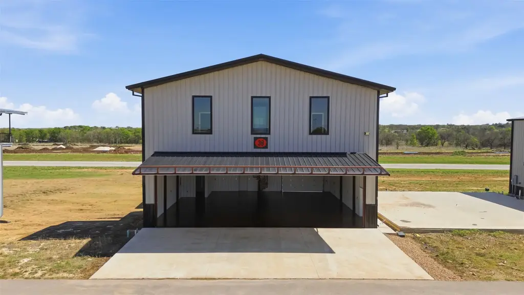15850 Salado Airport 39, Salado