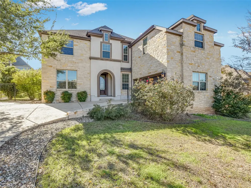 15205 Joseph Drive, Lakeway